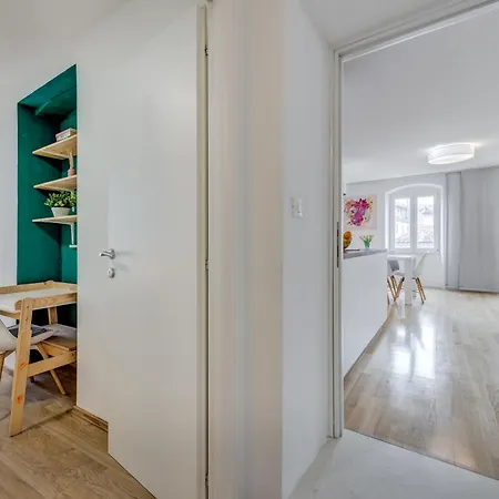 Апартаменты Heritage Carollini Two Floor Сплит