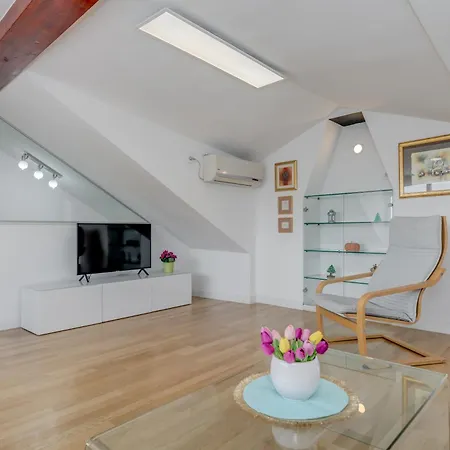 Heritage Carollini Two Floor * سبليت