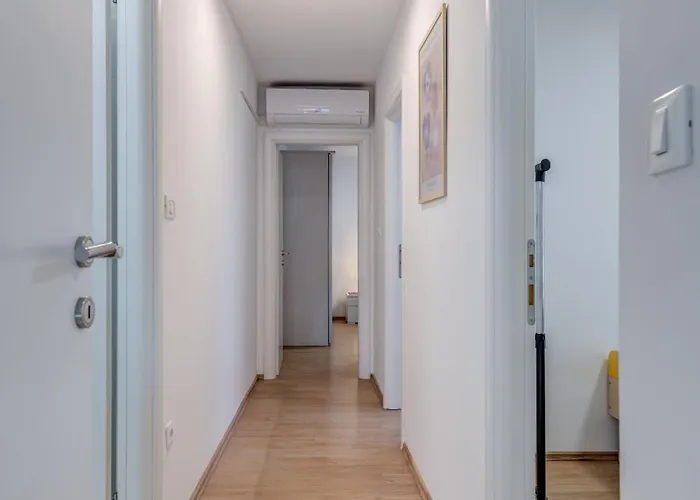 Heritage Carollini Two Floor *