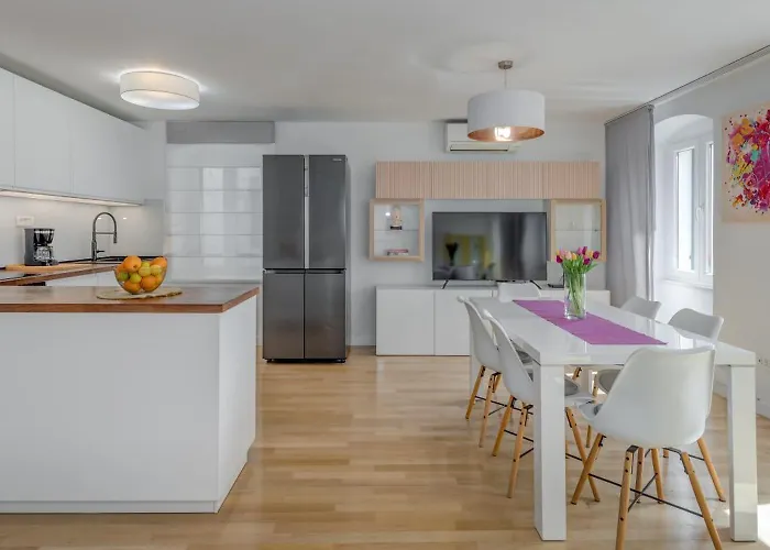 Heritage Carollini Two Floor Apartman